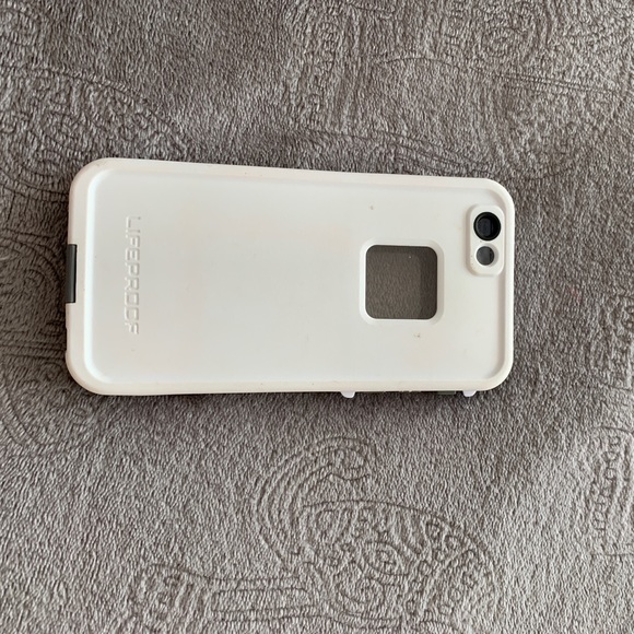Lifeproof IPhone 6 case. - Picture 2 of 11
